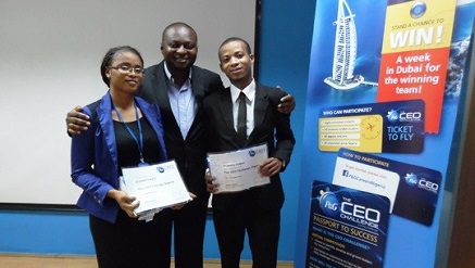 Opene Ijeoma, (middle) P&G Nigeria Sales Leader, with the members of The Technopreneur, from the University of Ibadan, winners of the P&G CEO Challenge, Nigeria